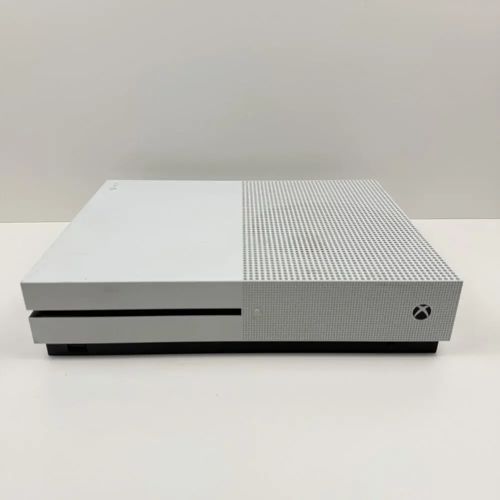 Microsoft XBOX One S Model 1681 (White) Turns On For Parts/Repair - HDMI Issue
